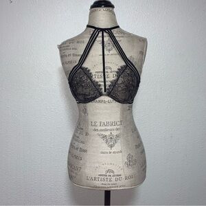 Victoria’s Secret Halter Monowire Lace Bra